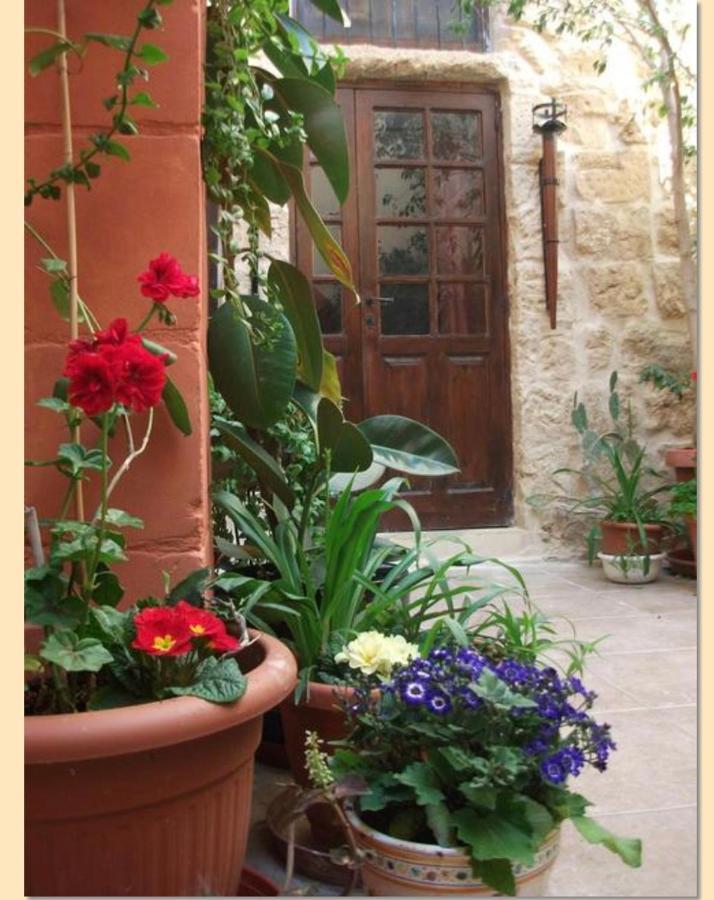 Bed and Breakfast Knights In Malta à Naxxar Extérieur photo
